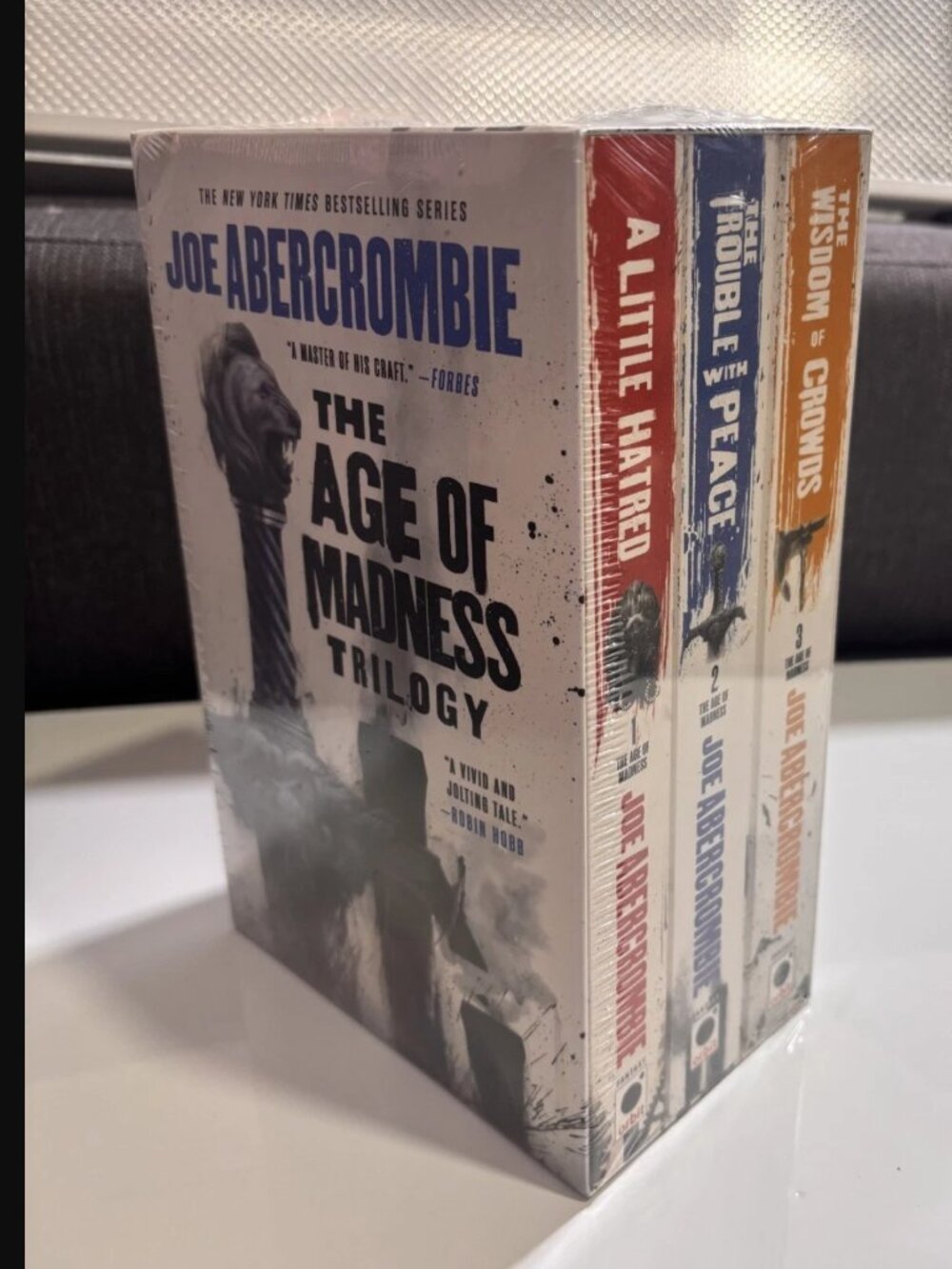 Joe Abercrombie The Age of Madness Trilogy Boxed Set - NEW SEALED -9780316575614